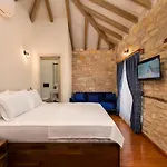 Eflin Haus Historical Place & Monument Hotell Çeşme