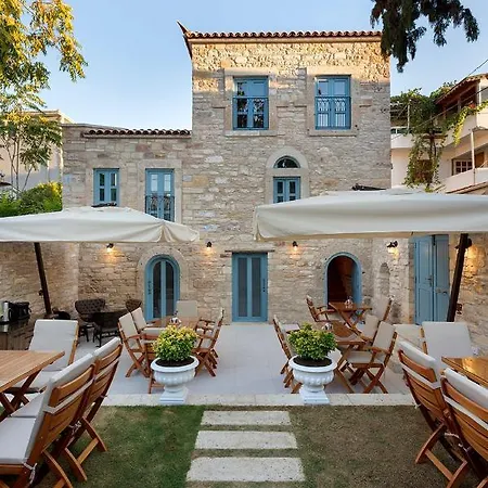 Eflin Haus Historical Place & Monument Hotel