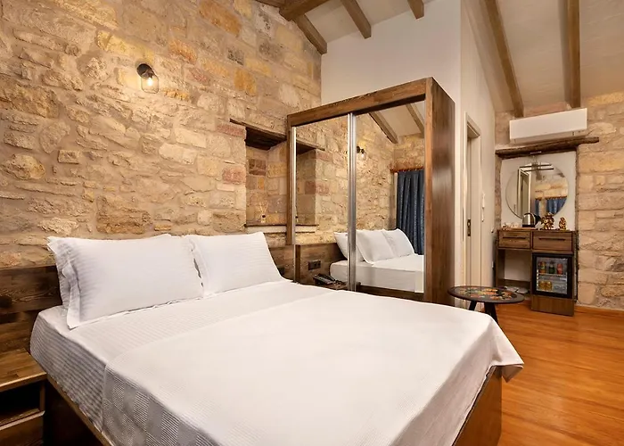 Eflin Haus Historical Place & Monument Hotel 3*